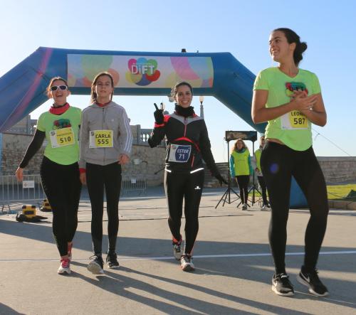 Más de 100 personas corren la segunda Cursa DiFT en Sitges